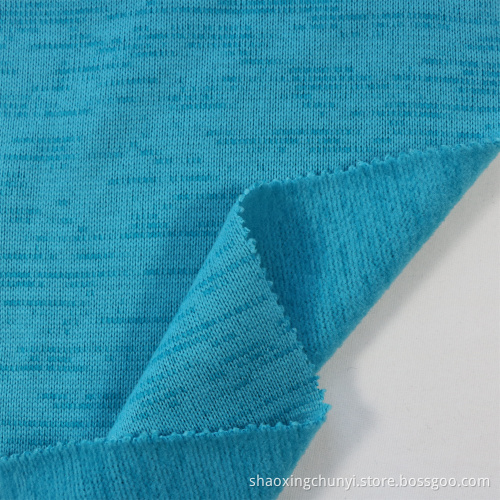 Hochwertige 100 Polyester einfache weiche Handgefütterung kationischer Farbstoff losen Fleece -Stoff für Deckenkleidungsstücke